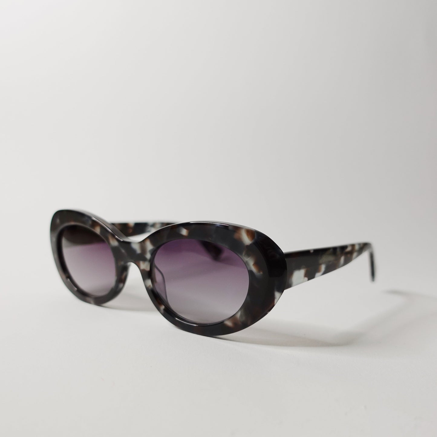 ANGELICA IN DARK MARMO