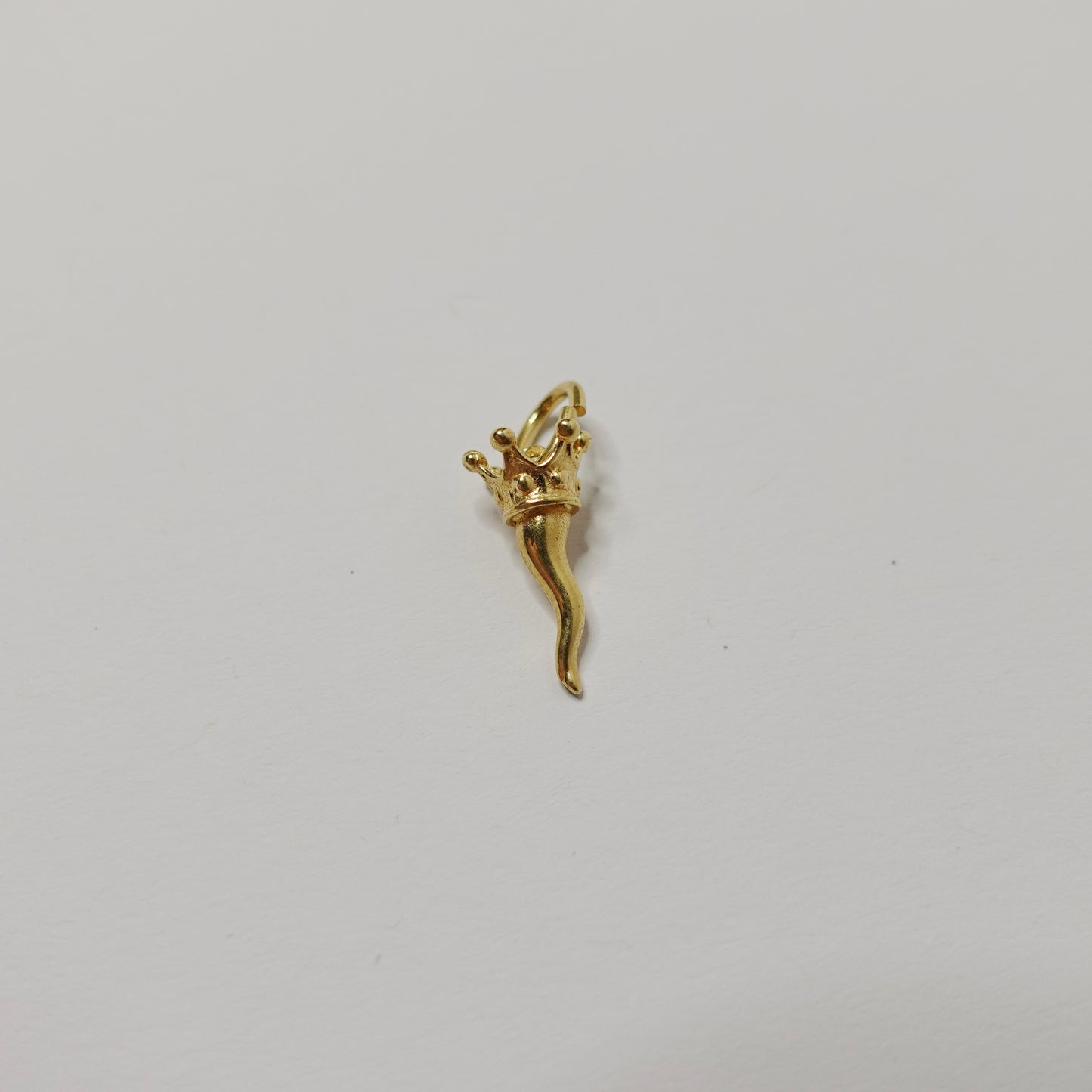 CROWN CORNICELLO CHARM