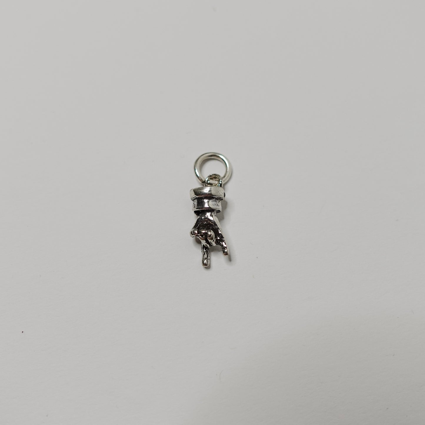 MANO CORNUTO CHARM
